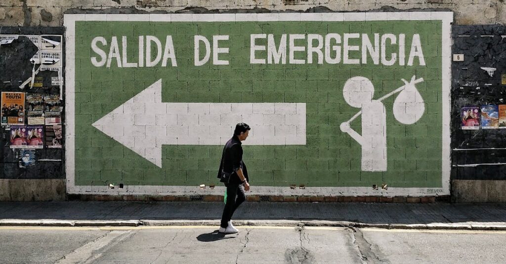 Illustration de Espagne : Le chaos politique s'intensifie, Sánchez refuse de céder Spanish-politics-crisis