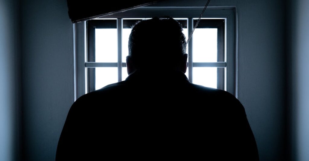 Illustration de Évasion Avortée à Strasbourg : Quand la Prison Révèle ses Fissures Strasbourg-prison-cell