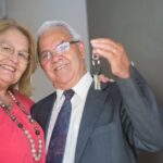 elderly-couple-moving