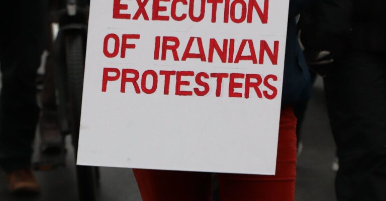 Illustration de L'Iran exécute des opposants : une justice impitoyable iran-execution