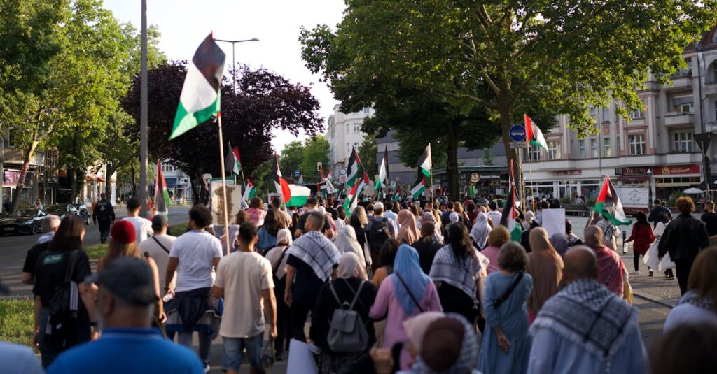 Illustration de Macron crée la controverse avec l'annonce sur la Palestine macron-berlin-palestine