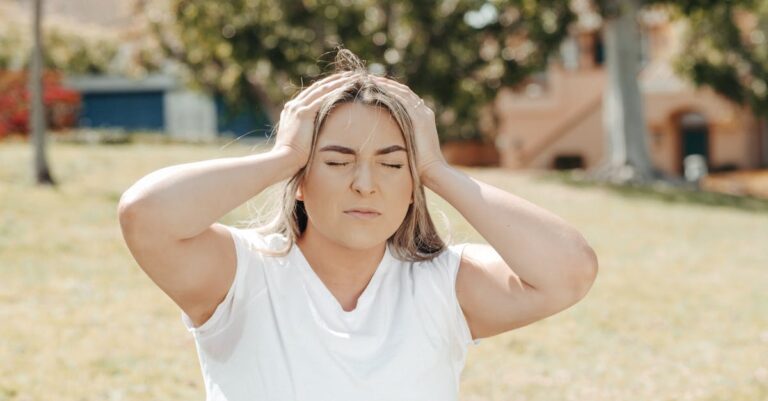 Illustration de Migraines: l'alimentation, une fausse lueur d'espoir pour les malades? migraine-food-pain