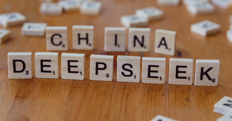 Illustration de Nvidia cède face à la Chine : un revers pour les restrictions IA nvidia-china-chips