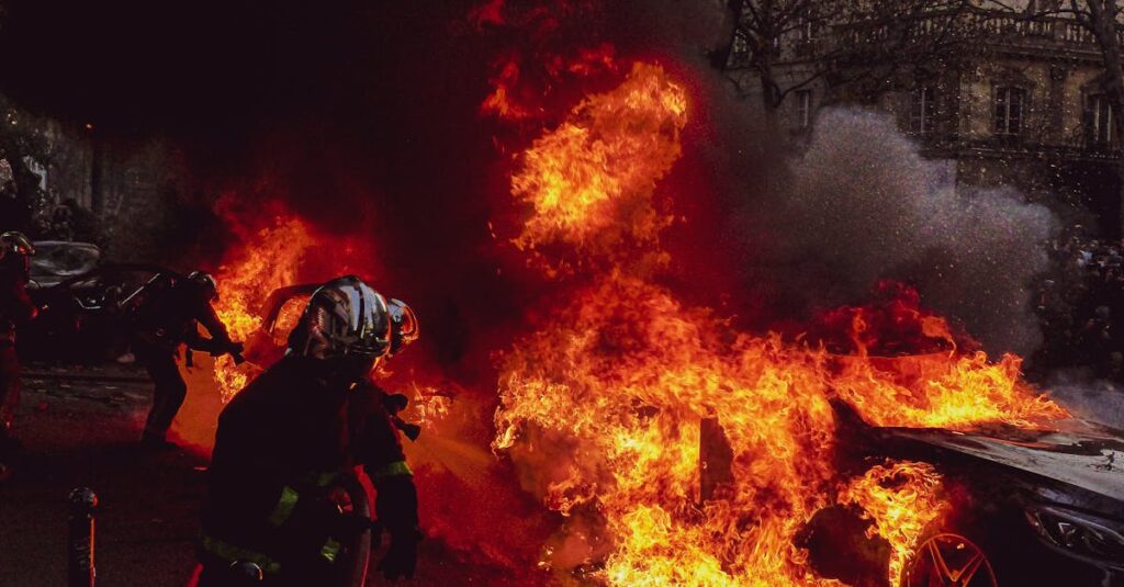 Illustration de Fête de la musique : le chaos parisien et l'aveuglement politique paris-street-chaos