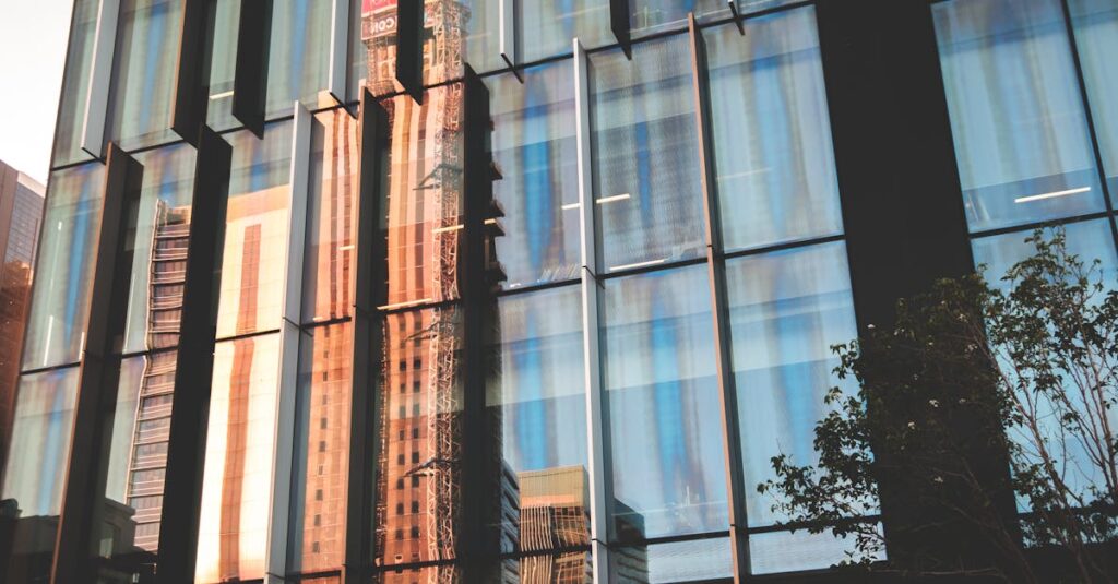 Illustration de Vague de suicides aux Finances publiques : un drame ignoré ? public-finance-office
