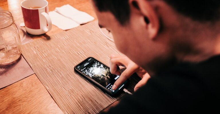 Illustration de Catastrophe pour l'appli Tea : la vie privée des utilisatrices en lambeaux tea-app-cyberattack-1