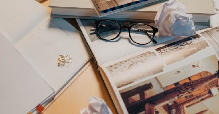 Illustration de Disneyland: Le Rêve Déraille, 70 Ans de Chaos ! Disneyland-opening-chaos