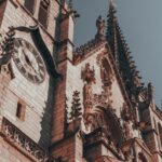 Saint-Tropez-church-clock