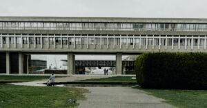 canadian-college-students-1