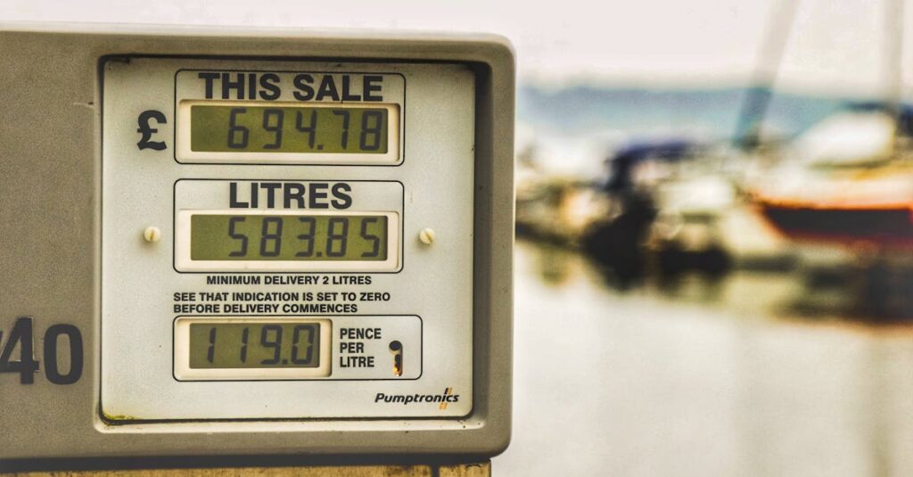 Illustration de L'échec des sanctions américaines face à la Russie : le pétrole s'obstine à stagner oil-price-stagnation