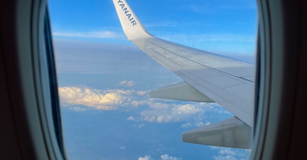 Illustration de Chaos aérien en Espagne : Ryanair sous le feu des grèves ryanair-plane-strike