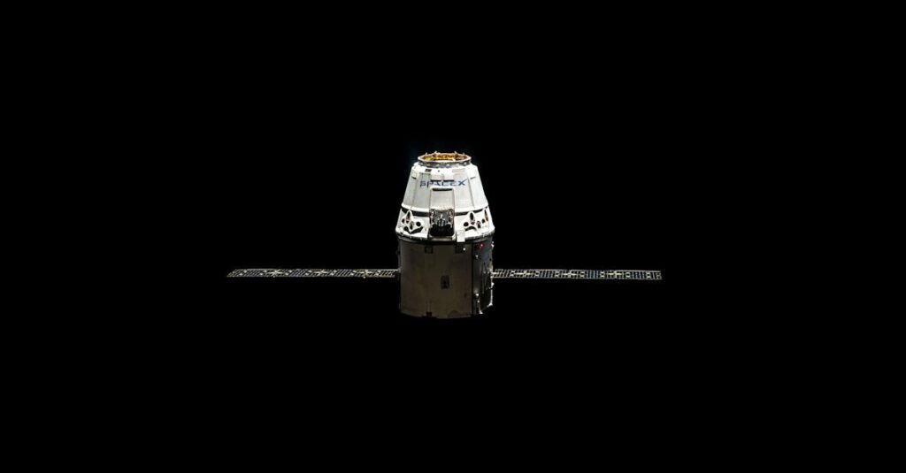 Illustration de Retour critique sur Terre pour l'équipage de l'ISS après un calvaire spatial spacex-dragon-capsule