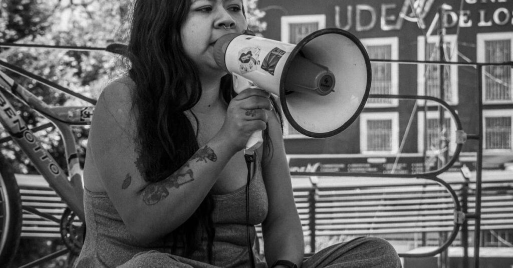 Illustration de L'Université de Californie frappée par une amende d'un milliard de dollars university-protest-fine-1