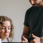 Fake-couple-apartment-search