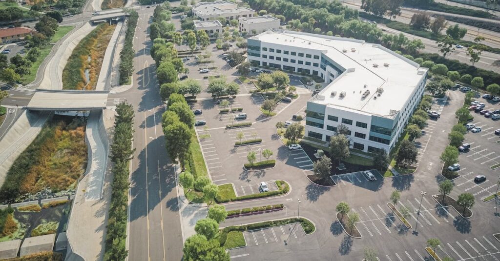 Illustration de Google échappe au démantèlement, un revers pour la concurrence Google-office-Mountain-View-California
