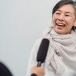 Journalist-microphone-justice-building