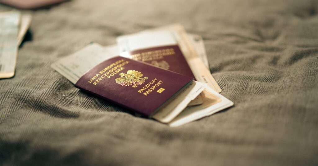 Illustration de Catastrophe imminente : L'Europe face à un deuxième choc chinois dévastateur Liege-airport-Chinese-customs-control