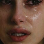 Nicolas-Sarkozy-serious