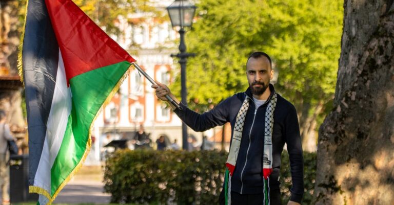 Illustration de La reconnaissance de la Palestine : un échec diplomatique prévisible ? Protest-Paris-Palestine