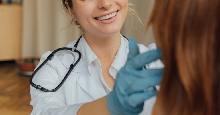 Illustration de Violences record contre les médecins en France doctor-attacked-office