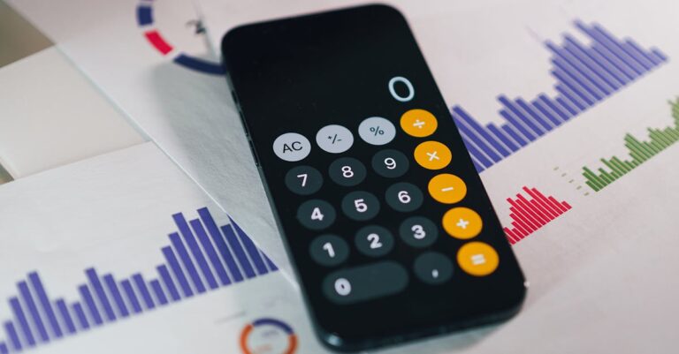 Illustration de Catastrophe sociale : La fin des associations d'aide ? financial-crisis-non-profits-France