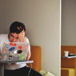 freelancer-struggling-finances