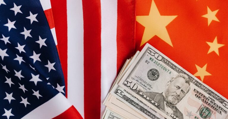 Illustration de Chine-USA : une trêve fragile avant la tempête ? China-US-economy-negotiations