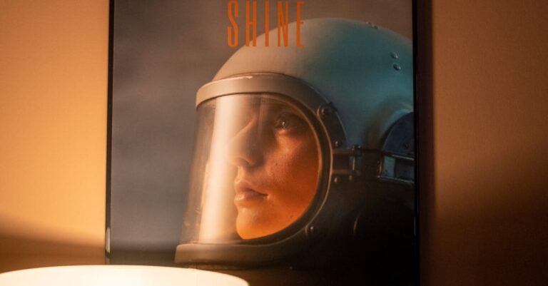 Illustration de Le maître des affiches hollywoodiennes s'éteint, laissant un vide Drew-Struzan-movie-poster