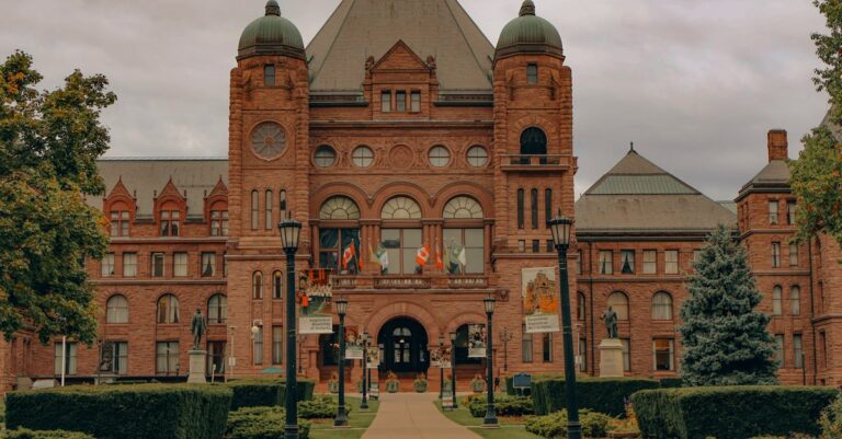 Edouard-Philippe-Bruno-Retailleau-politics-1