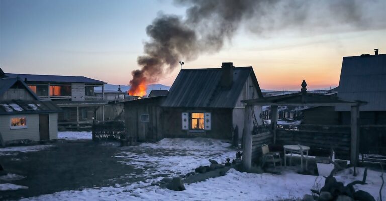 Illustration de Lytton, village oublié, face à la menace des flammes Lytton-village-fire