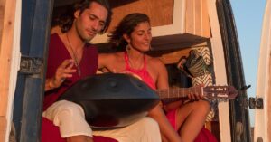 Illustration de Exode Gazaoui: La France, Terre Promise ou Ultime Illusion? Palestinian-artist-journey