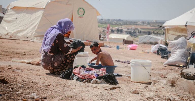 Illustration de Un retour forcé: 150 Syriens renvoyés de Libye vers un avenir incertain Syrian-refugees-repatriation