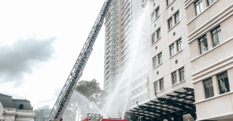 Illustration de Chaos climatique : Le Vietnam submergé par des pluies diluviennes Vietnam-floods-disaster