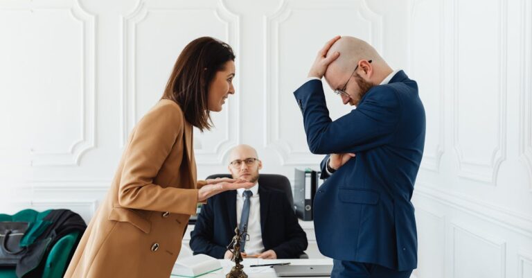 Illustration de Forfait jours : le scandale silencieux qui coûte cher corporate-burnout-legal-dispute