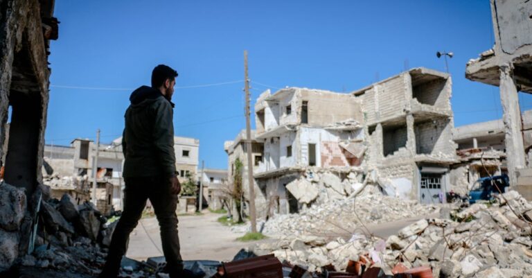 Illustration de Gaza : Une dévastation terrifiante et un avenir incertain destroyed-buildings-Gaza-street