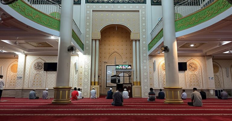 imam-mosque-financial-struggle