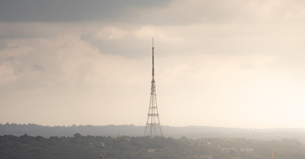 Illustration de Médias français : une vague alarmante de désinformation climatique television-misinformation-climate