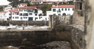 Alison-Arngrim-rural-France