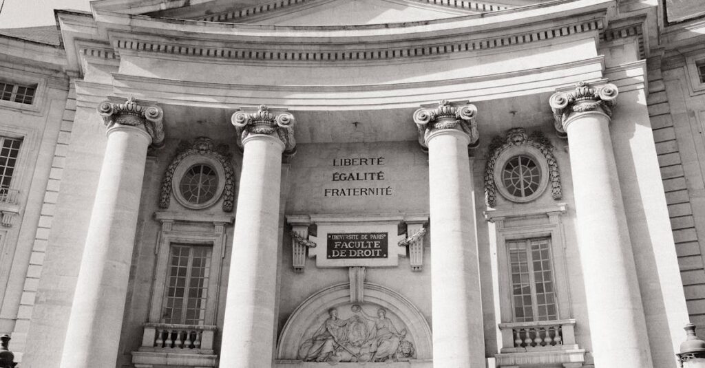 College-de-France-tags