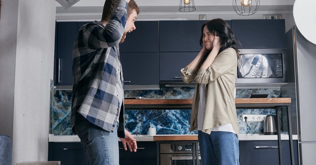 Illustration de Régularisation massive : une illusion financière dangereuse pour la France French-government-financial-crisis