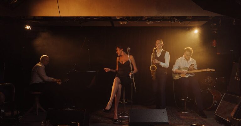 Jimmy-Cliff-performing-live