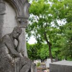 Paris-cemetery-monument