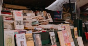 Illustration de Goncourt et Renaudot : une consécration qui cache la misère littéraire ? Paris-literary-award