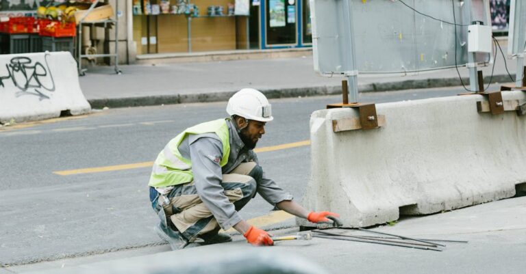Paris-sewer-worker