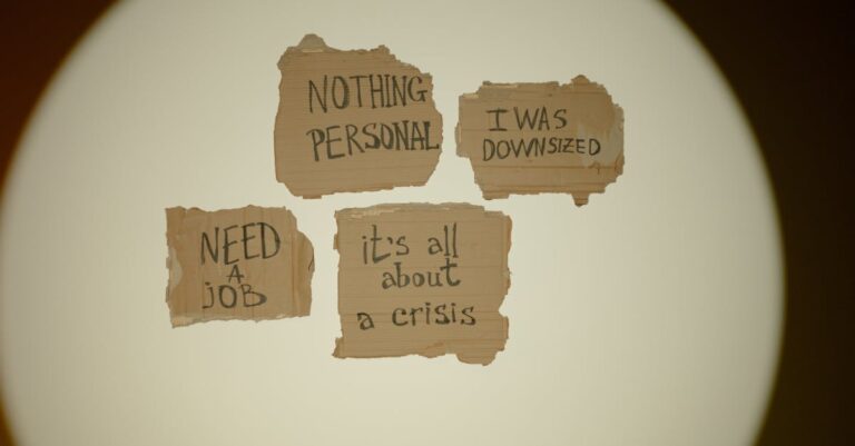 Secours-Catholique-layoffs