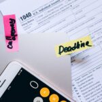 confused-taxpayer-financial-documents