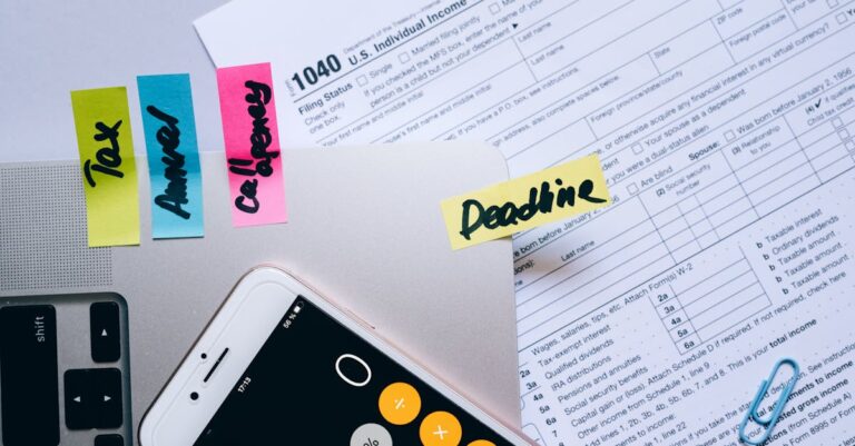 Illustration de Impôt sur la fortune improductive : le piège fiscal se referme confused-taxpayer-financial-documents