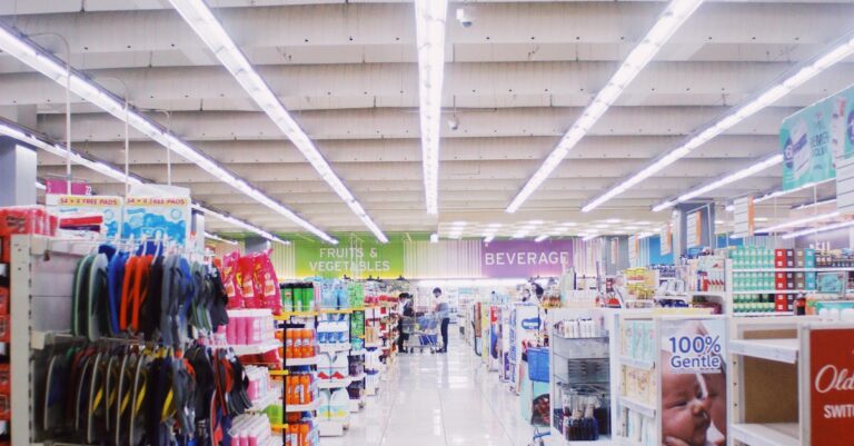 empty-department-store-Paris
