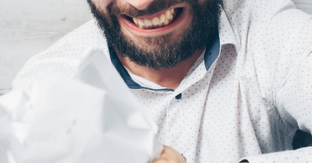 man-desperate-money-1