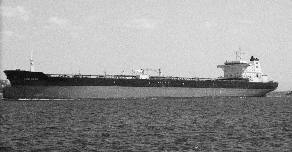 oil-tanker-explosion-Black-Sea